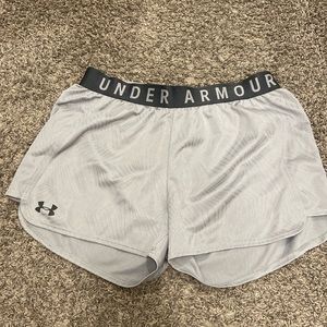 Woman’s under armour shorts
